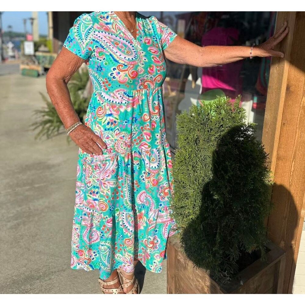 Aryeh Women’s Mint Paisley Short Sleeve MIDI Dress Sz Small NEW